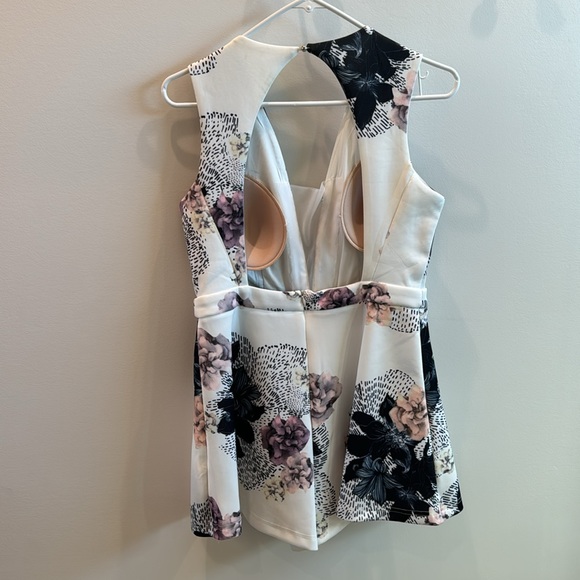 White with black and purple flower romper - Picture 2 of 5